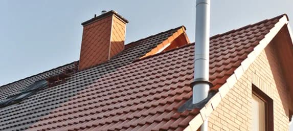 Czy komin w budynku gospodarczym jest legalny? Uniknij kar!